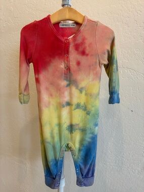 Fairwell Kids Tie-Dye Footed One-Piece in Red, Yellow, Blue
